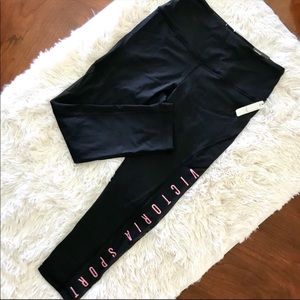 Victoria’s Secret | Sport Knockout Capri SZ Small